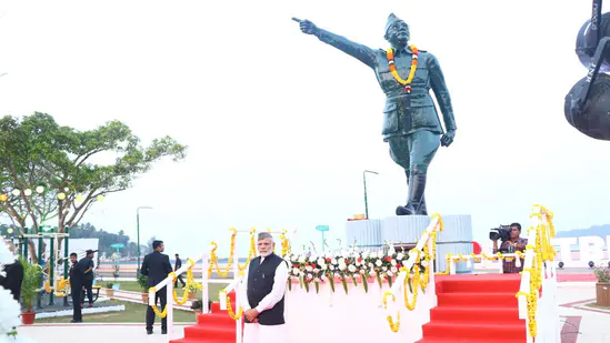 PM Modi's message to the world during the inauguration of Netaji's statue
