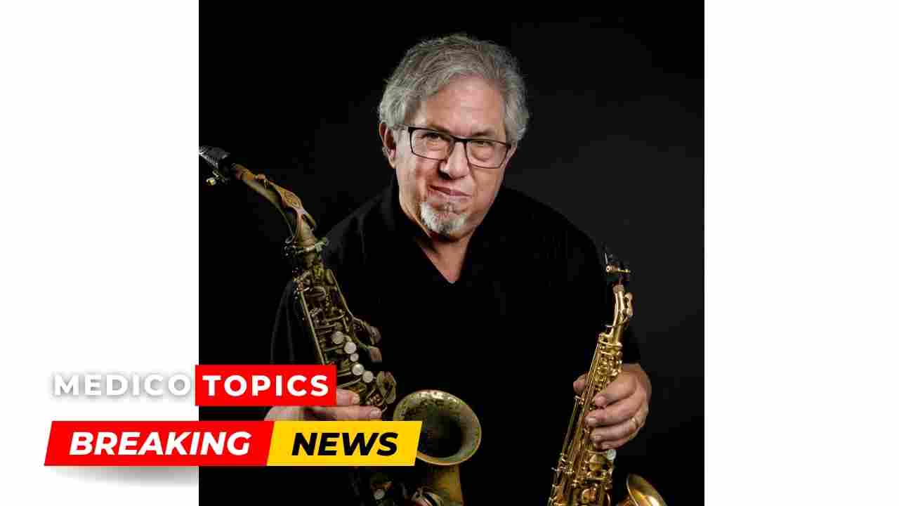 Paul Cohen, musician and husband of the Mexican singer Lila Downs, passes away.