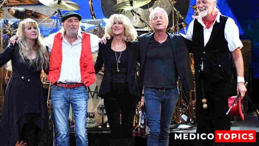 Stevie Nicks, John McVie, Christine McVie, Lindsey Buckingham and Mick Fleetwood onstage during MusiCares Person of the Year at Radio City Music Hall in New York City on Friday