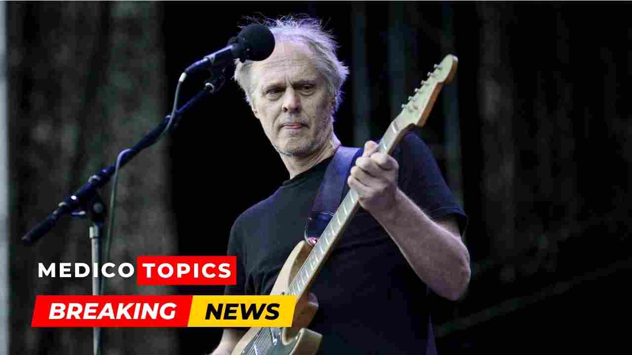 Tom Verlaine, the legendary guitarist, singer, and frontman of the New York City band Television, passed away at the age of 73.